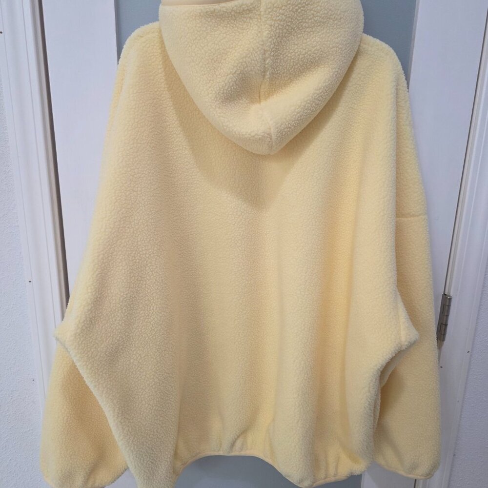 ESSENTIALS Fear of God Hoodie Yellow Sherpa Fleece Pullover β Size L β Oversized - Picture 13 of 15